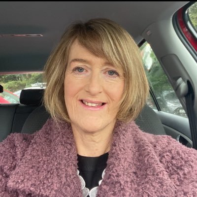 JuliaDobsok1es's profile picture. 