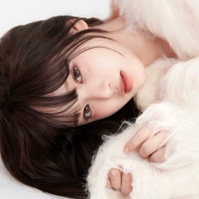 rockwelldarling's profile picture. 💎It girl edits, selfcare and everything in between.🫧🩰 (Lella & MB)  https://t.co/lwjkKd4wui