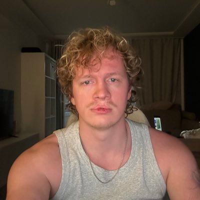 ALEKUSTN's profile picture. prints - https://t.co/Ez2mUzkKNO