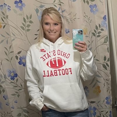 luvcleveland's profile picture. I’m a country girl at heart 🐄🐖🦌 happily married❤️Love all Cleveland Sports #browns 🧡🤎 #Guards❤️💙 Cavs♥️💛 Ohio State ⭕️🙌🏻🙏🏻🅾️