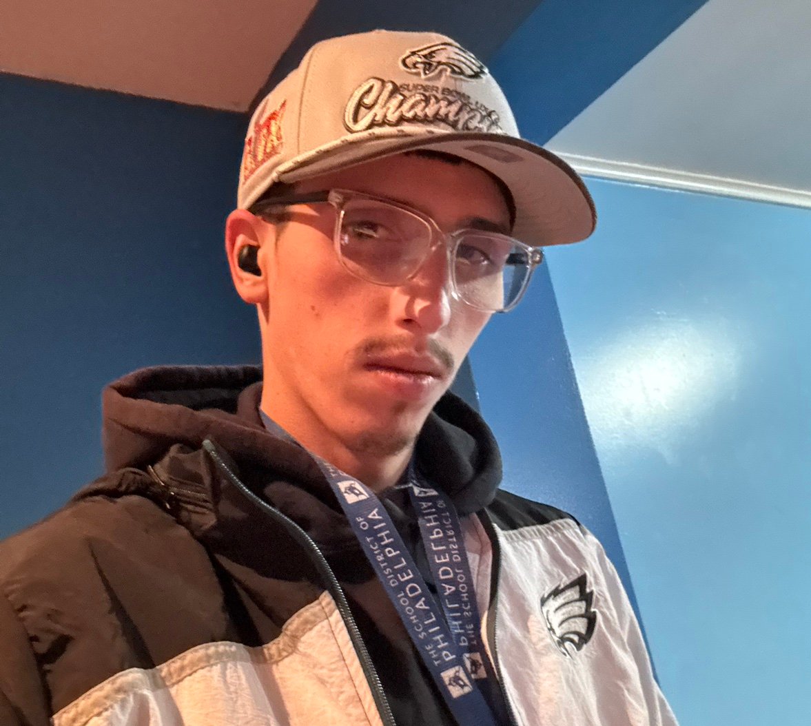 AngelRosa215's profile picture. 