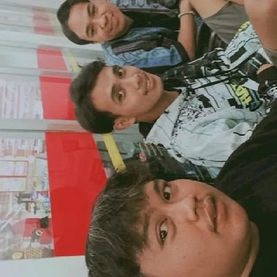 yasayaa23's profile picture. 