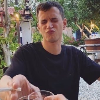 flaneuseophie's profile picture. selo paşalı bakanı