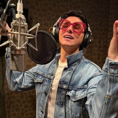 Constantin_4U_'s profile picture. PROUD CANADIAN ❤️ Music Producer / Performer / Singer / Songwriter info@c4ustudios.com