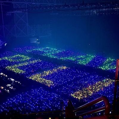 2hachaa's profile picture. 조용히 굴러가는 계정_💙💜💗❤️🖤 프로맘찍러