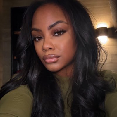 shaeinthecity's profile picture. 