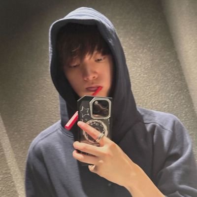 tanjujuirine's profile picture. that round orenji tall guy