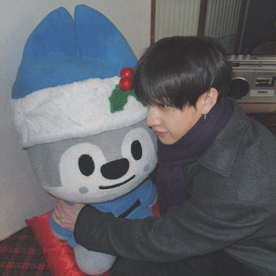 laisla_flower's profile picture. eu, chan e innie surtando pelo minas