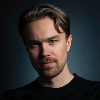 PerzonMax's profile picture. 🇸🇪 Swedish entrepreneur 
Helping people make 💰online for free