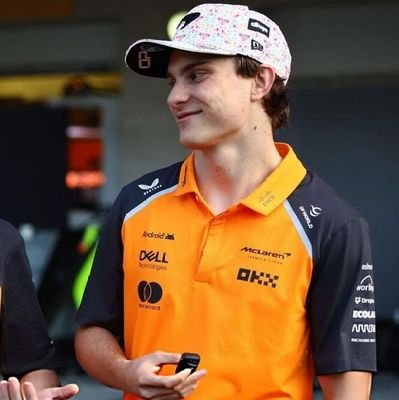 lawstri's profile picture. “JUST LIPSLAP!” ★ stephen/steven/esteban (etc) he ⚧ asian. artist, editor, & animator ^_^ #f1twt ᯓ #P1ASTRI 🗣️