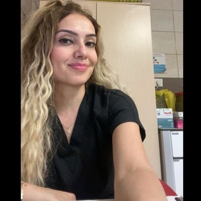 acilnurse's profile picture. 3220’nci Twitter hesabı|Ben varsam dünya var👑🎭🩺🎬Düşünür| Okur|Yazar|Çizer|Canım ailem💍👨‍👩‍👦‍👦❤️|🇹🇷Sarpım❤️Zeynebim