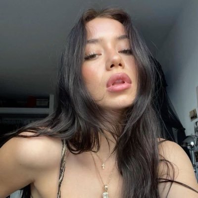 hudsonbaby2's profile picture. ᨒ 𝘈 𝘩𝘢𝘳𝘥𝘤𝘰𝘳𝘦, 𝘤𝘢𝘯𝘥𝘺-𝘴𝘵𝘰𝘳𝘦, 𝘨𝘪𝘷𝘦 𝘴𝘰𝘮𝘦 𝘮𝘰𝘳𝘦 𝘨𝘪𝘳𝘭 ᨒ
