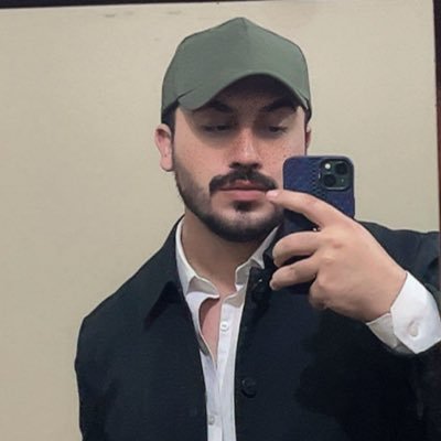 lawyerdrafts's profile picture. A slightly caffeinated criminal lawyer | stoic, 6’1 — a bit of politics and poetry / motherland🇵🇰