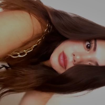 sarahiaarce's profile picture. tarde o temprano sana