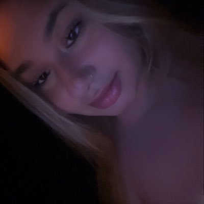 aloiradotimao's profile picture. sou apenas uma menina indefesa no período fértil.