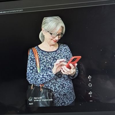 M4GyUFjSxn5iHiR's profile picture. 