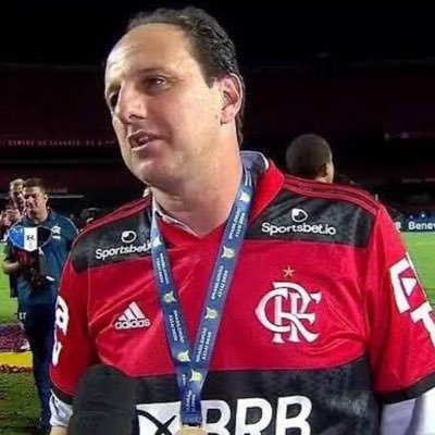 drezinhospfc's profile picture. adolescente no twitter sofrendo (as vezes não) pelo SPFC kkk