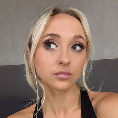 avalen432's profile picture. ✨ Just a girl with soft vibes & big dreams.