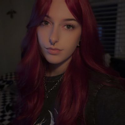 SirenRose_'s profile picture. I’ll ruin you and you’ll love every second of it.