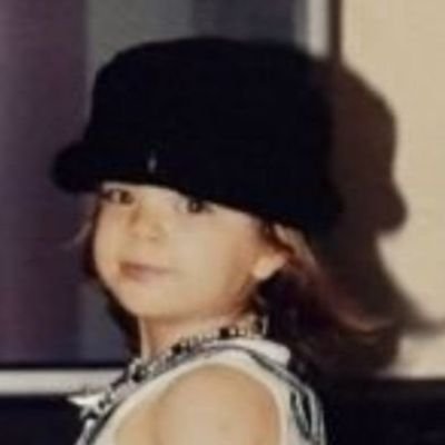 mirrorball13_7's profile picture. Esin cc 💛