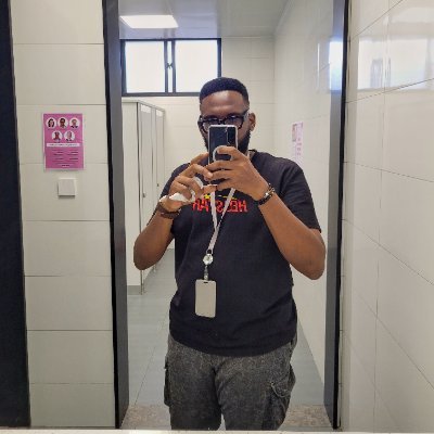 ThisisOluwafemi's profile picture. All the gods, all the heavens and all the hells are within you

Creator covering sports culture, lifestyle, and the marketing behind it all 
📩 Open to Collabs