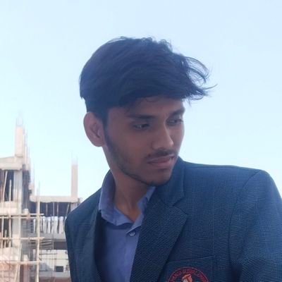 pranav_builds's profile picture. 19, building saas apps