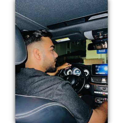 OmidHakimi2d1d's profile picture. 