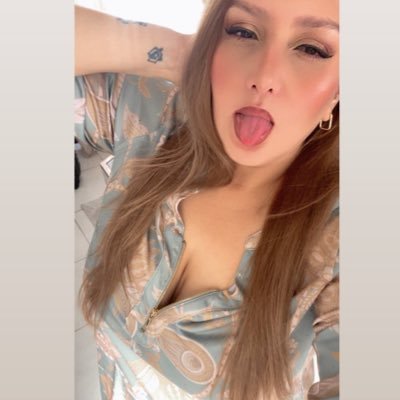 ItosMariel's profile picture. El BRUNCH es solo una excusa para beber de día. 😌 Fonofílica , Opacarofilíca y Sapiosexual 😎 Event organizer.