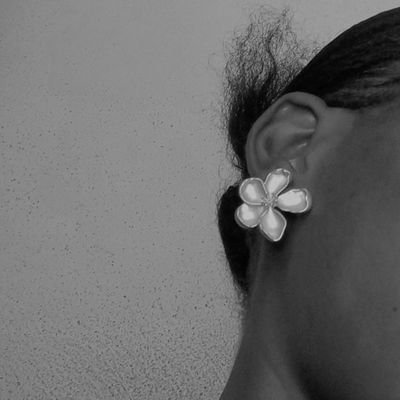 maryssonko8's profile picture. Broken and Sad.