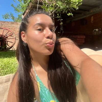 sabrisalinass's profile picture. 🌳🦎🪴🍀🌻🦠🪷