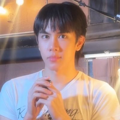 oskyunn's profile picture. รักฉันไหมยังไม่เคยได้ถาม