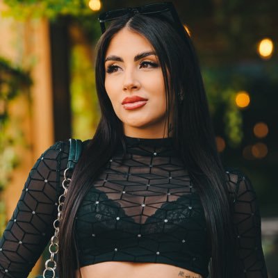 jheiniferk's profile picture. meu presente é meu auge e eu tô melhor agora ✨❤️‍🔥