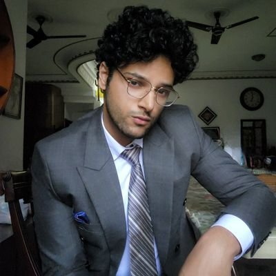 curleebuns's profile picture. Contradictions? Always. Multitudes and moods included. Criminal lawyer | Bookworm | Runner | Coffee addict | Chaotic & volatile | Ranting at impulse.