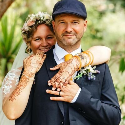 AdamJoshDotCom's profile picture. 🌴The Morning Banana Show🌴 Investor | Award Winning Folk Artist | Spirit Guide