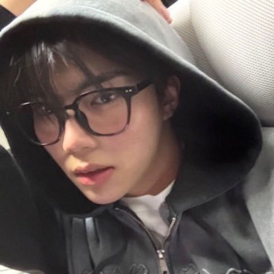 chosoiism's profile picture. life may stop flowing but my love (love💦💦) for gunwook never will