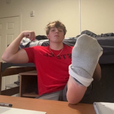 Drake0582's profile picture. 20 / Frat alpha ready to crush your weak ass and drain you dry 🤑 Crawl into my DMs, pathetic loser, and beg to serve. Customs, payments in Linktree.