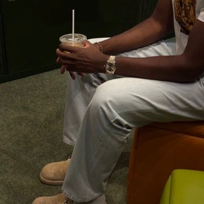 lerawllings's profile picture. 