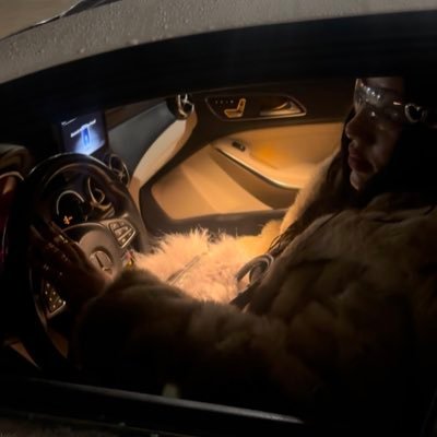 roman4door's profile picture. $BALL | #BARBIEWORLD 🌍 °‧🫧⋆.ೃ࿔*:･