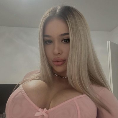 ulvea42393734's profile picture. 19 blonde movie-daydreamer