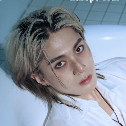 Geonbaezz's profile picture. JUSTB ☆ TREASURE