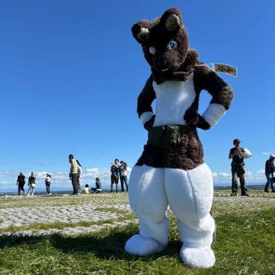 TniL8xUZaj34397's profile picture. オオカミのエルです❗️イベントで 見かけたら気軽に話しかけて下さい❗️ (自作)                  一作目手縫い