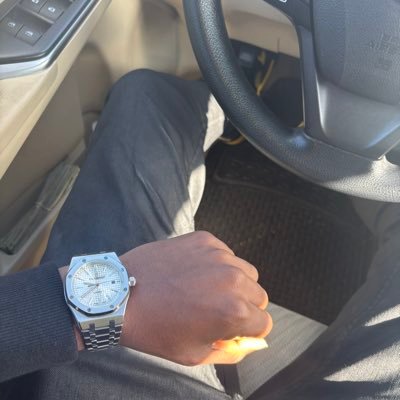 77Buckets's profile picture. not an average gambling addict