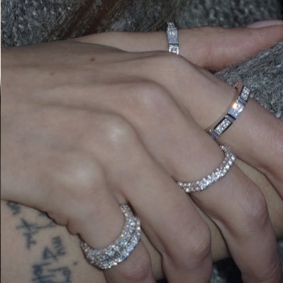 sativarotaru's profile picture. 