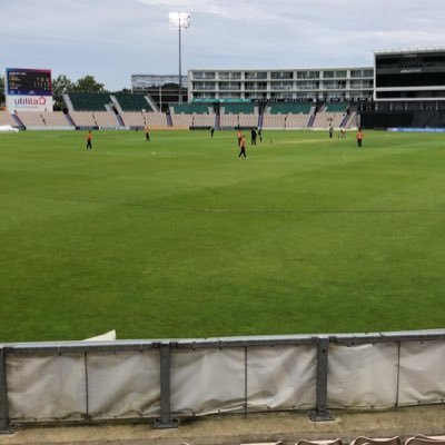 sam_j253's profile picture. 