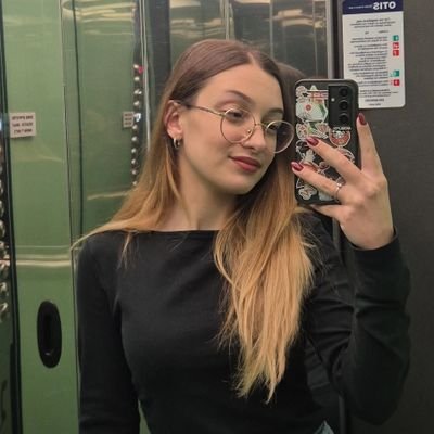 decaotic's profile picture. 🎀 |always a support player
🎀 |marketing management at mc
🎀 |broadcaster for hellenicesf