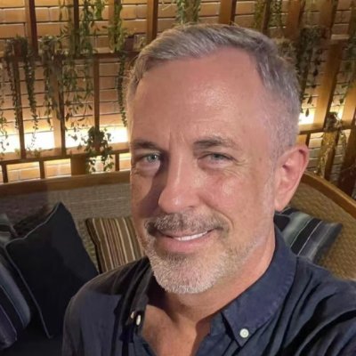 AndrewClark0131's profile picture. 📈 Swing trader | $SPY & $QQQ obsessed
☕ Charts, coffee, and early morning volatility
🏃‍♂️ Trail runner | Tech sector addict