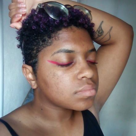 benzinhodomal's profile picture. Ele/elu • autista • doido dos gatos e mt gay