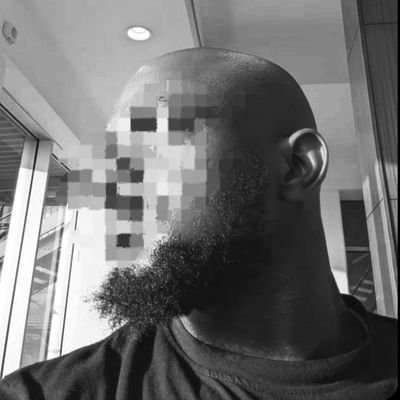 therealyonigba's profile picture. Si tu prends mes tweets pour charger c'est ton problème hien