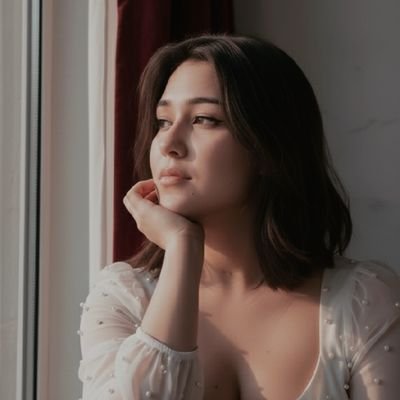 Enigvarya's profile picture. I’m mad mad 🕉 Hindu.
60 sec, 61 moods.
I post what I feel ... and it clicks. 
Stories. Vibes. Life ... all mine...♥️