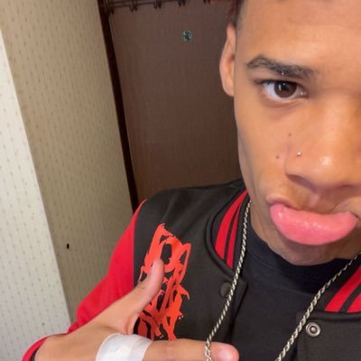 mvpp_bry's profile picture. 🔞.  bttm 👨‍❤️‍💋‍👨